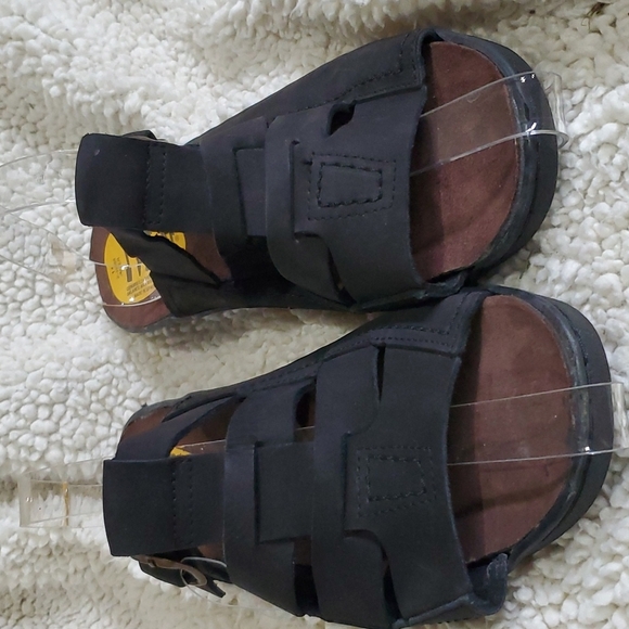 Ivan black leather made in Spain amber buckle sandals - Picture 2 of 5
